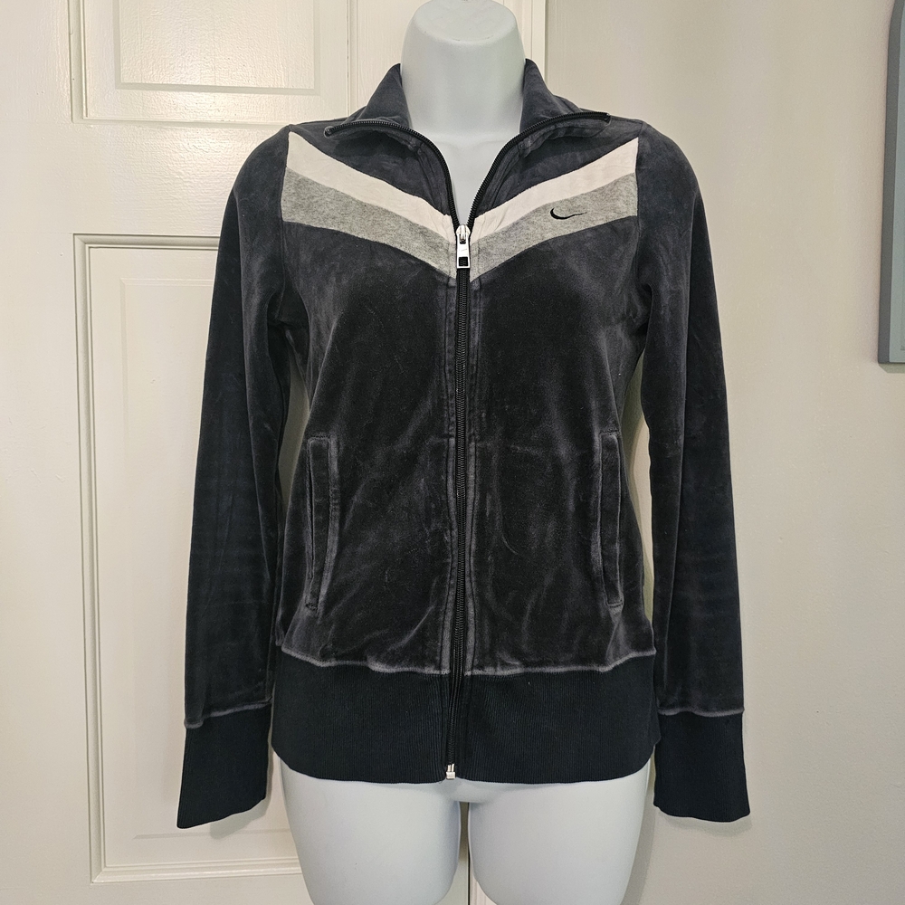 Nike Women's Black and White Zip-Up Jacket